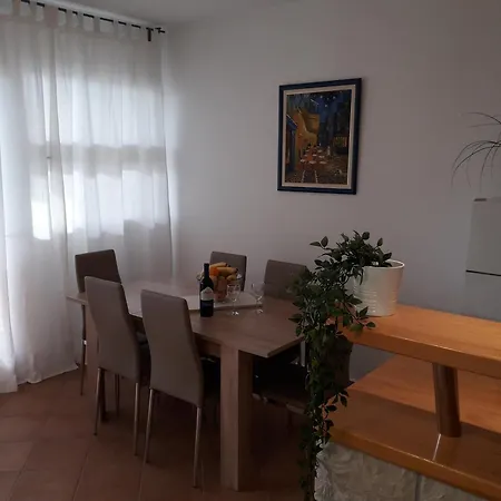 Luno דירה